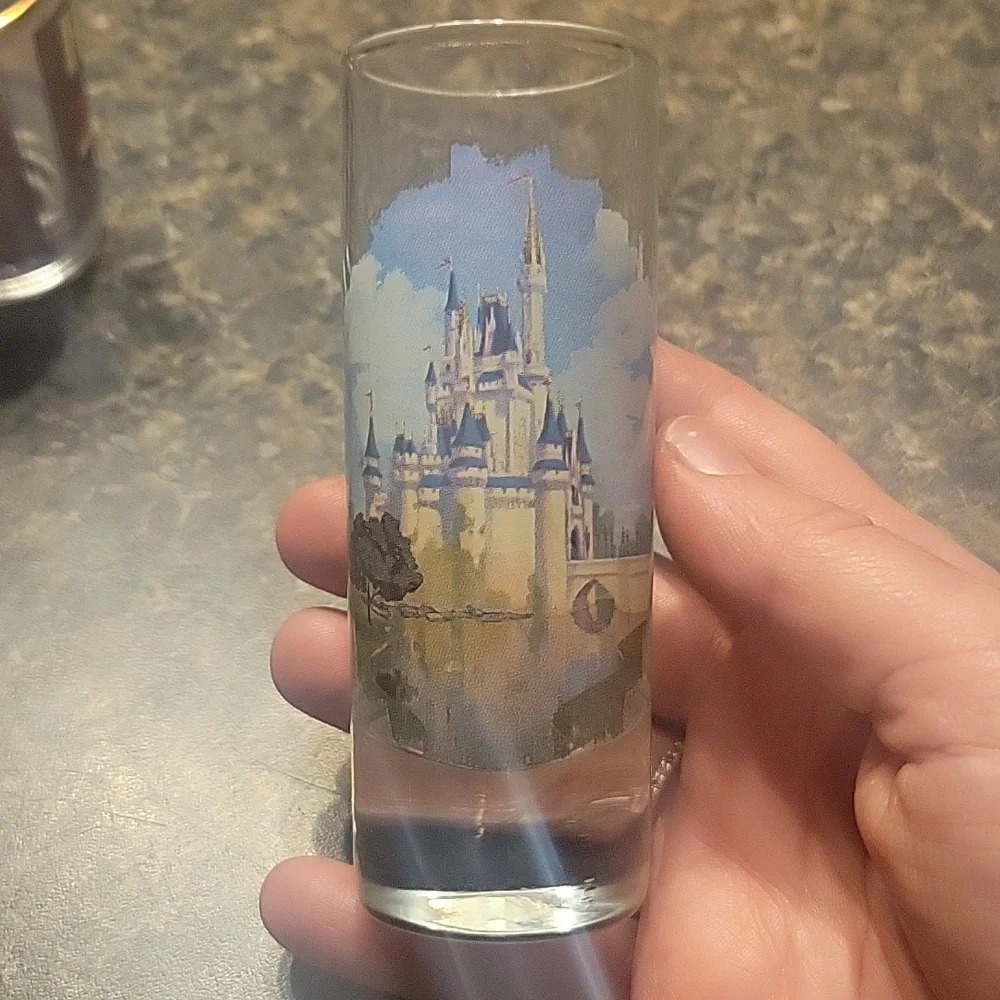 4 shot glasses - Picture 3 of 9